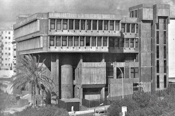 Tribunale dei Minori e Uffici della Procura, Cagliari, 1976. Progetto A. Tramontin, S. Bilotti, S. Delli Noci, A, Gambardella. Collaboratori: F. Gualandi, S. Rappino